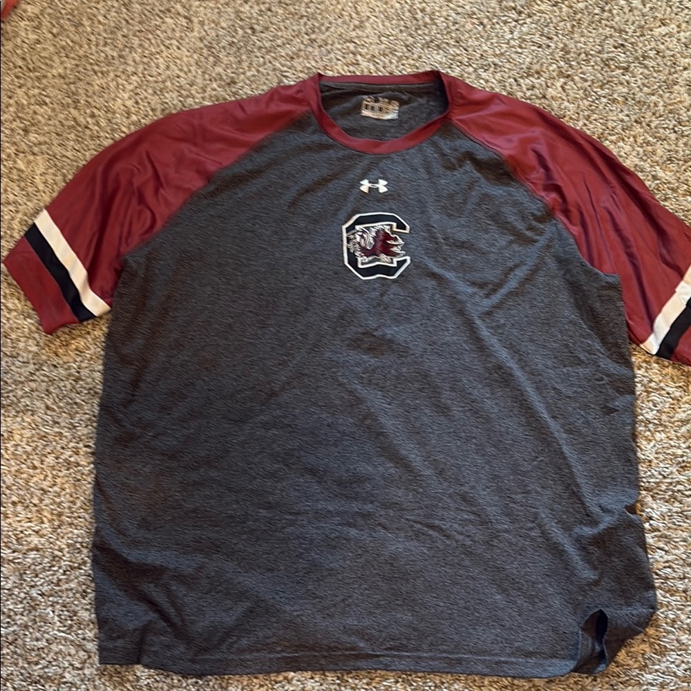 Men's Under Armor Loose Fit Tee